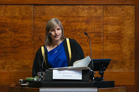 RCVS Lizzie Lockett speaking at Royal College Day 2019