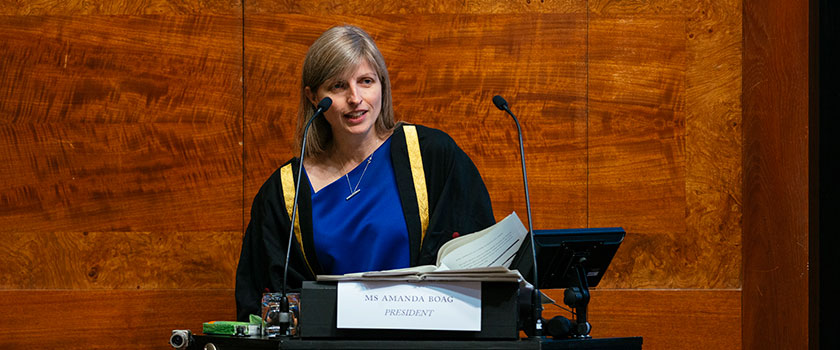 RCVS CEO Lizzie Lockett speaking at Royal College Day 2019 