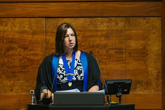 Liz Cox outgoing Chair of VN Council delivering her speech at Royal College Day 2018 